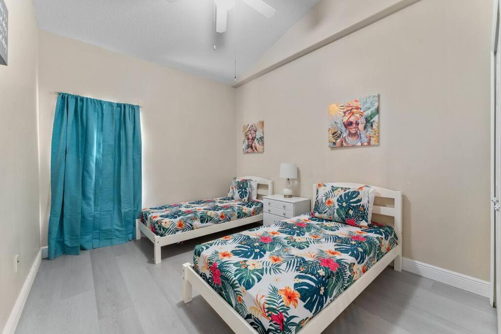 Вілла Poolside Orlando Oasis Екстер'єр фото